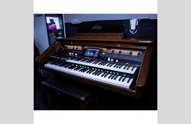 Used Roland AT-800 Organ All Inclusive Top Grade Package (SN:ZX50397) - Image 5